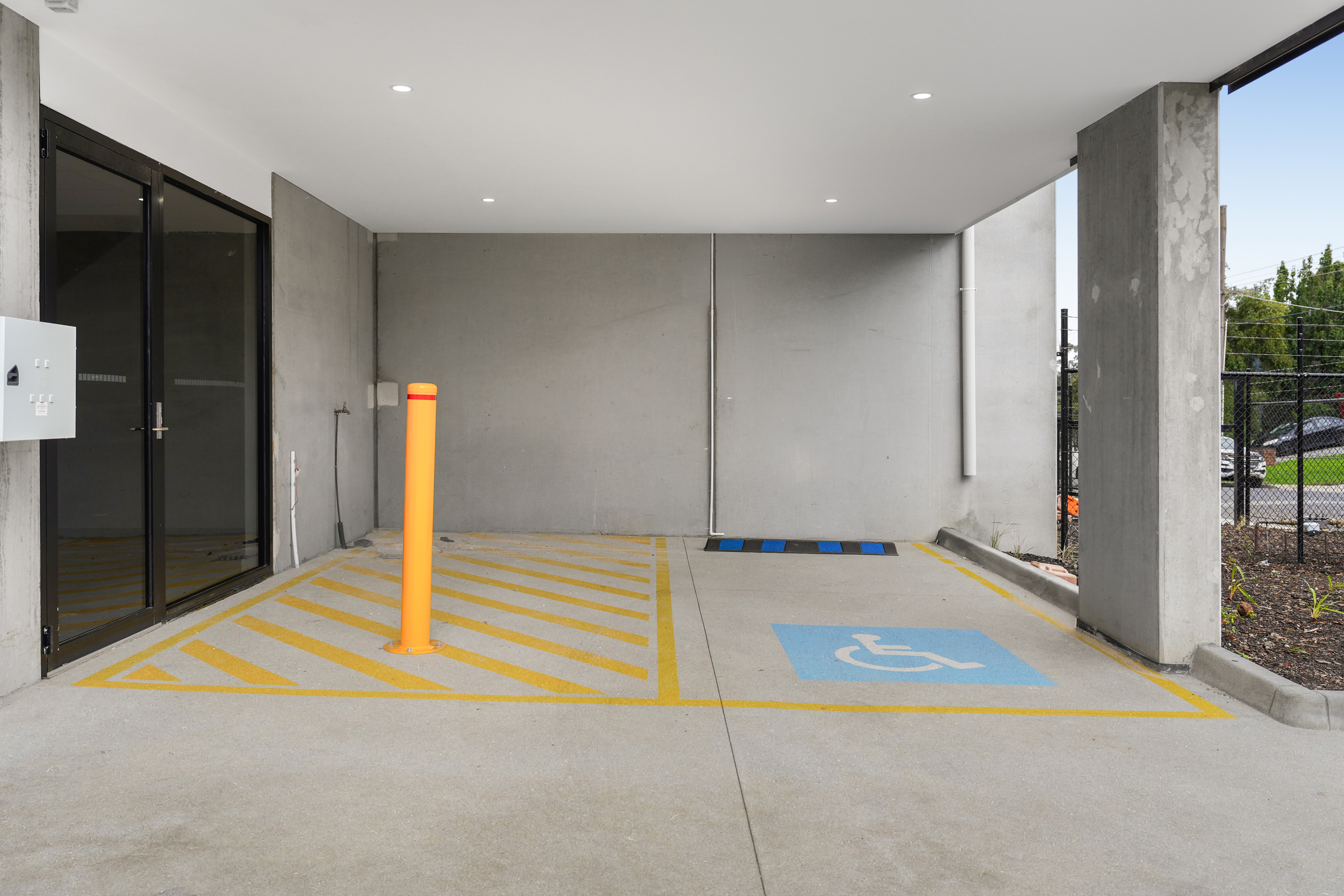 Warehouse — image 1