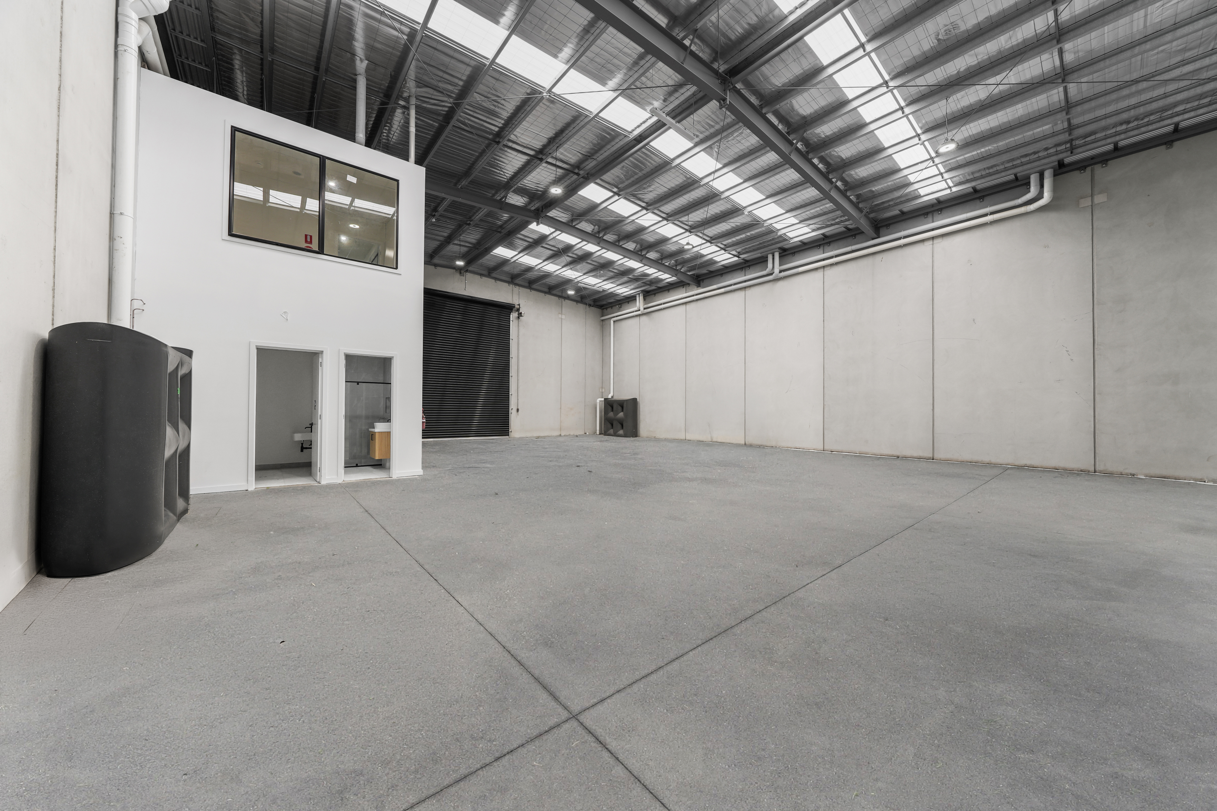 Warehouse — image 2