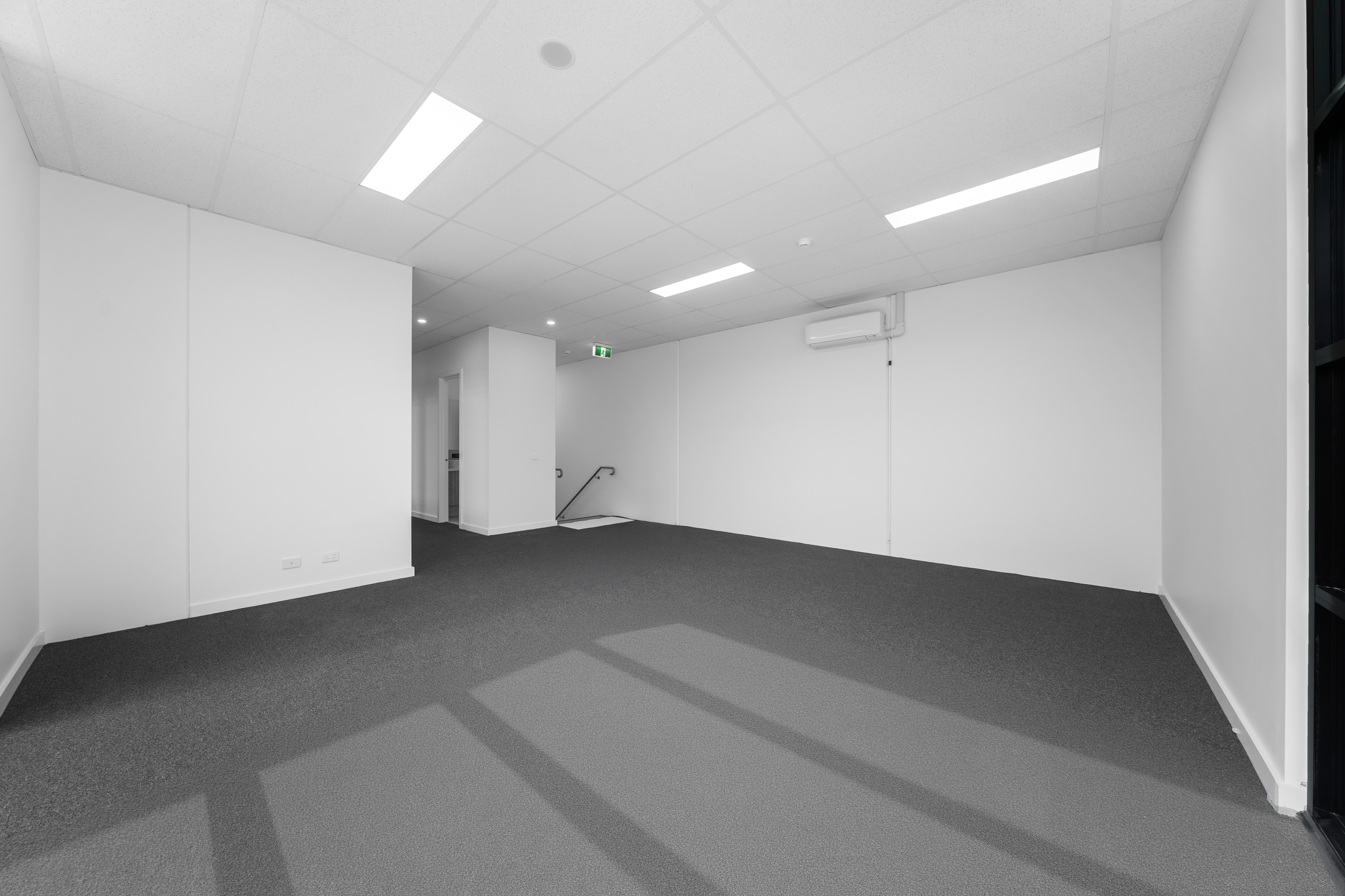 Warehouse — image 3
